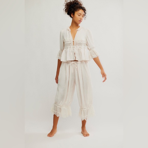 NWT FREE PEOPLE INTIMATELY Forever Young Bed Jacket | White Alyssum - Picture 9 of 16